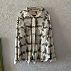 American Eagle Outfitters Black and White Plaid Shirt